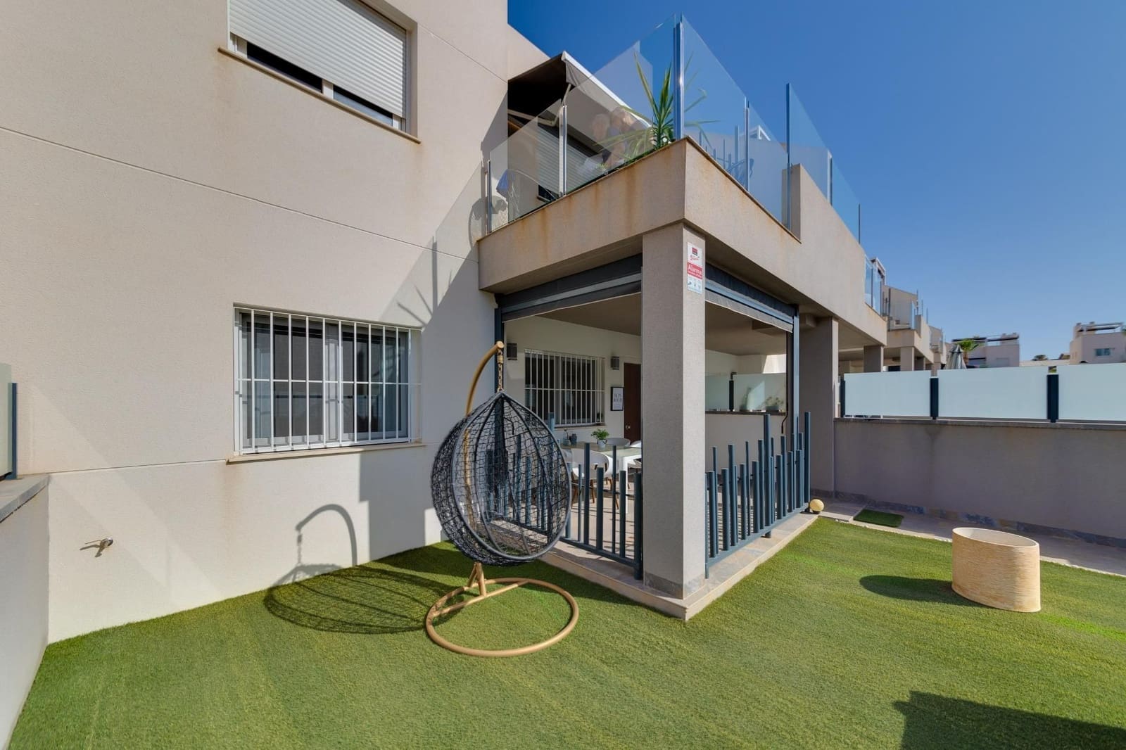 2 bedroom Bungalow for sale in Torrevieja with pool garage - € 255,000 (Ref: 8781141)