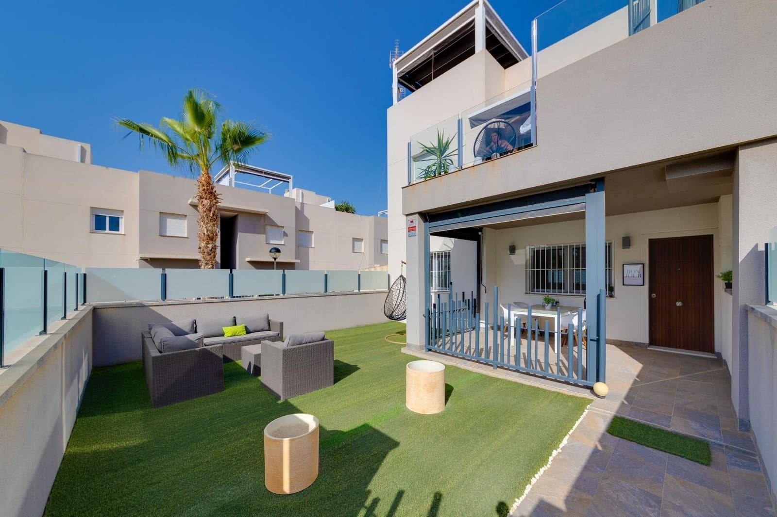 2 bedroom Bungalow for sale in Torrevieja with pool garage - € 255,000 (Ref: 8781141)
