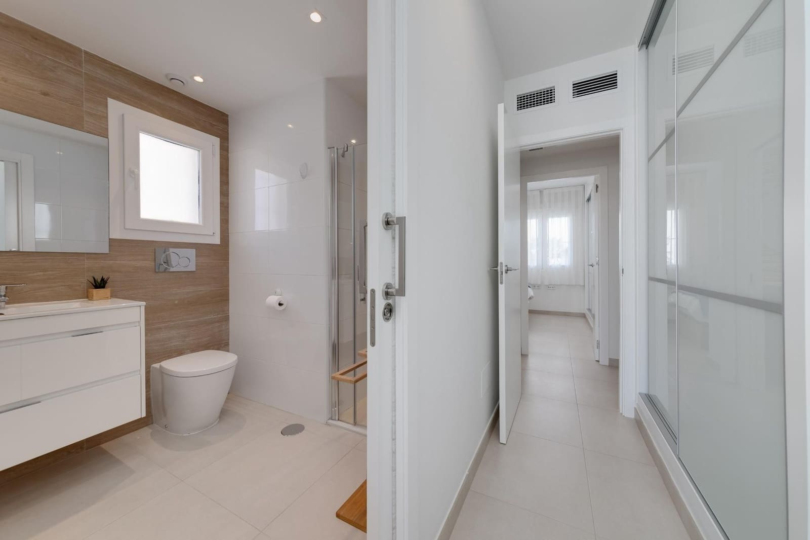 2 bedroom Bungalow for sale in Torrevieja with pool garage - € 255,000 (Ref: 8781141)