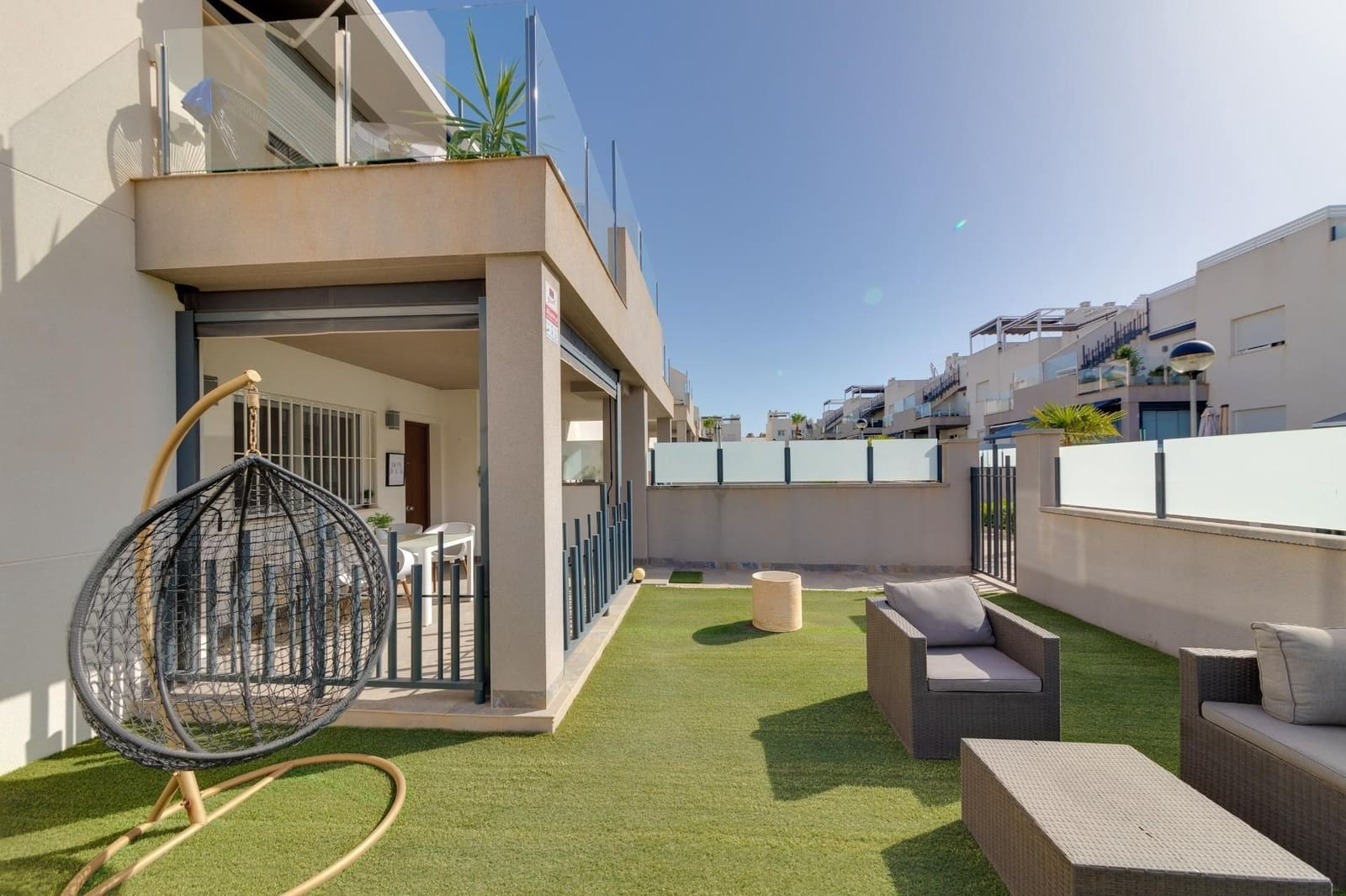 2 bedroom Bungalow for sale in Torrevieja with pool garage - € 255,000 (Ref: 8781141)