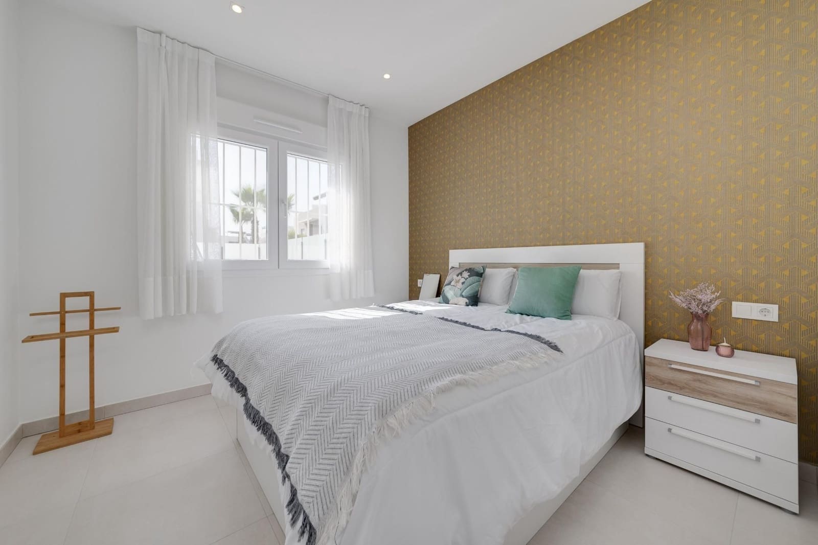 2 bedroom Bungalow for sale in Torrevieja with pool garage - € 255,000 (Ref: 8781141)