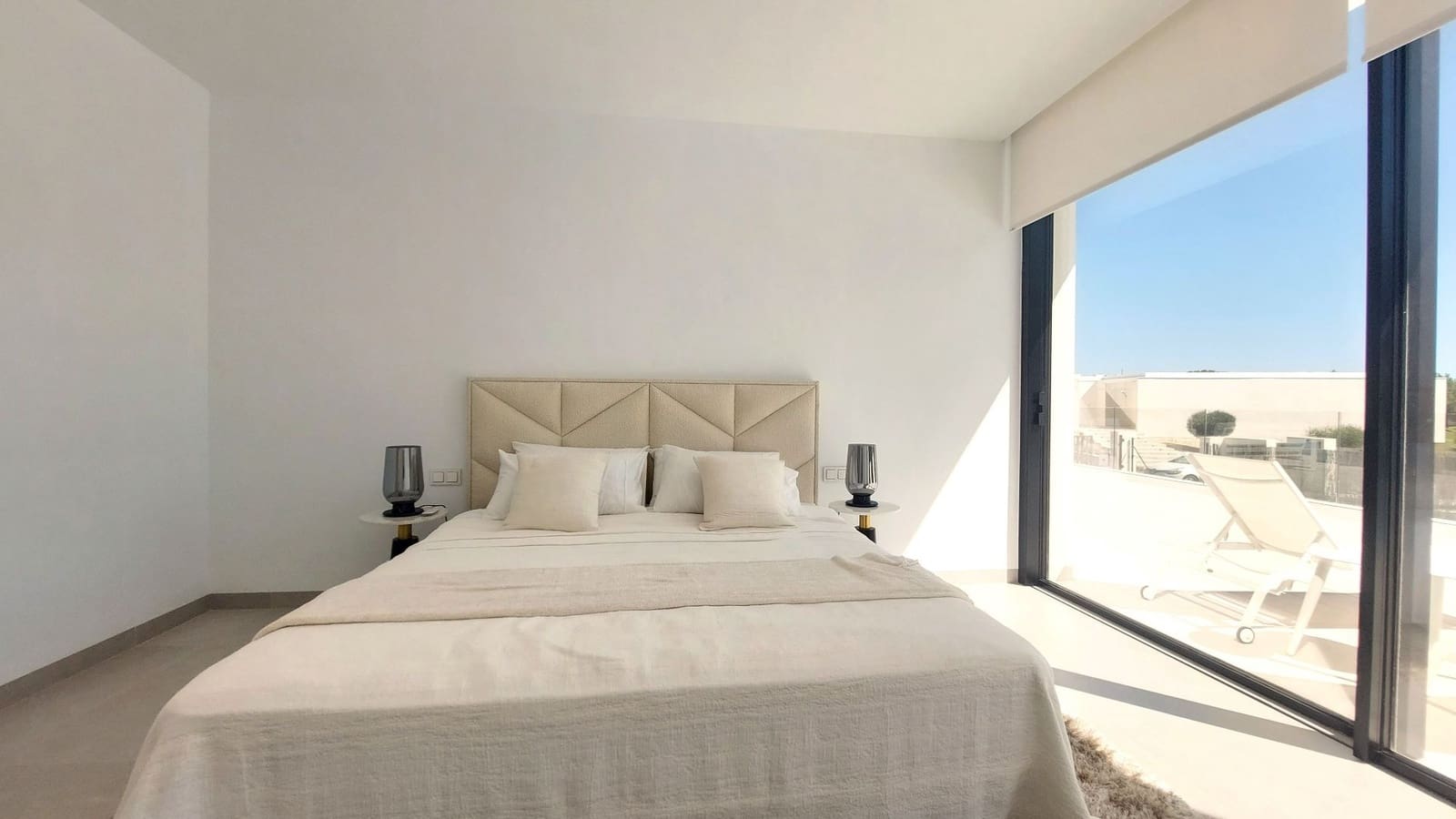 3 sypialnia Willa na sprzedaż w Orihuela Costa z basenem garażem - 1 150 000 € (Ref: 8783516)