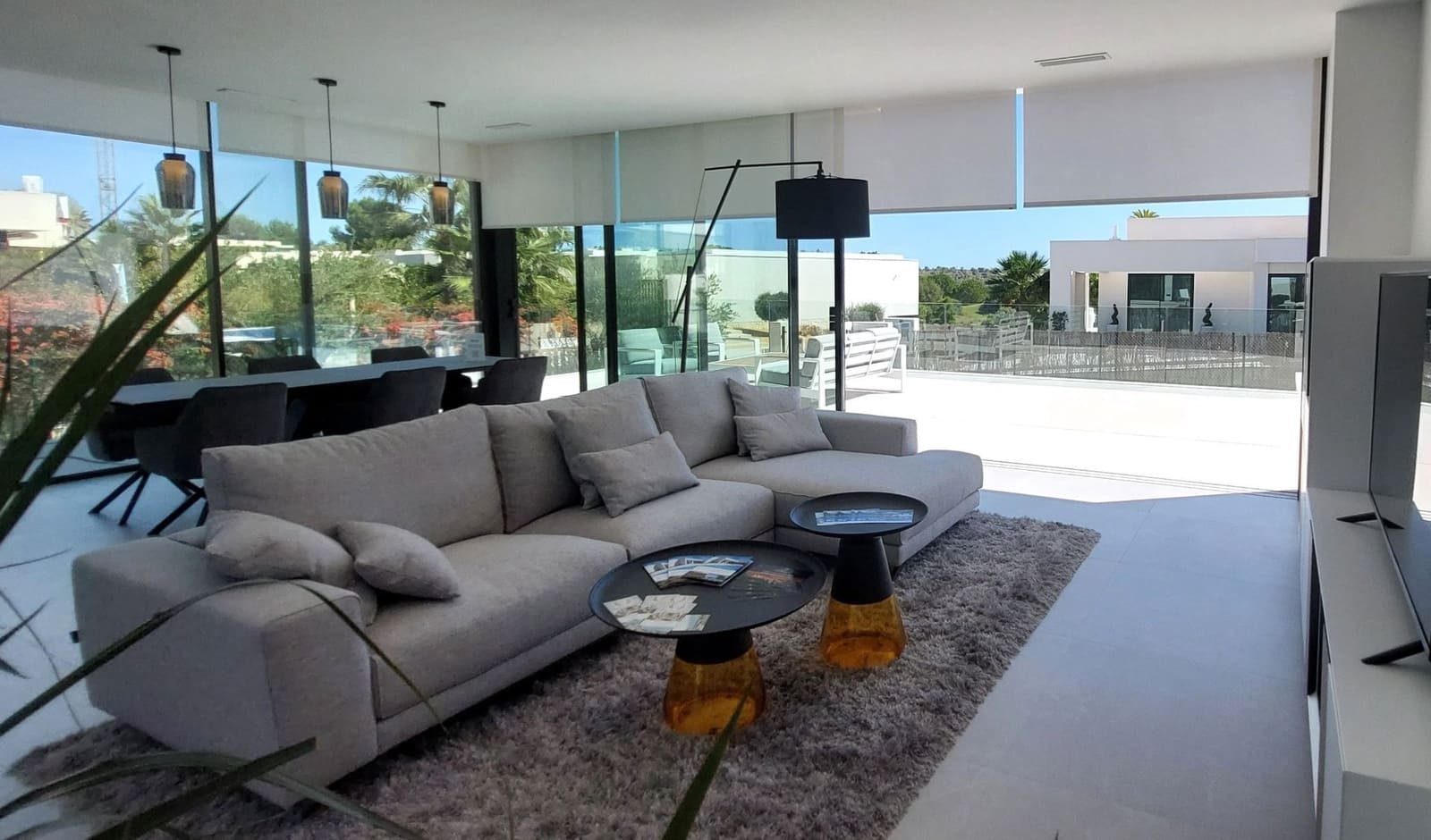 3 sypialnia Willa na sprzedaż w Orihuela Costa z basenem garażem - 1 150 000 € (Ref: 8783516)