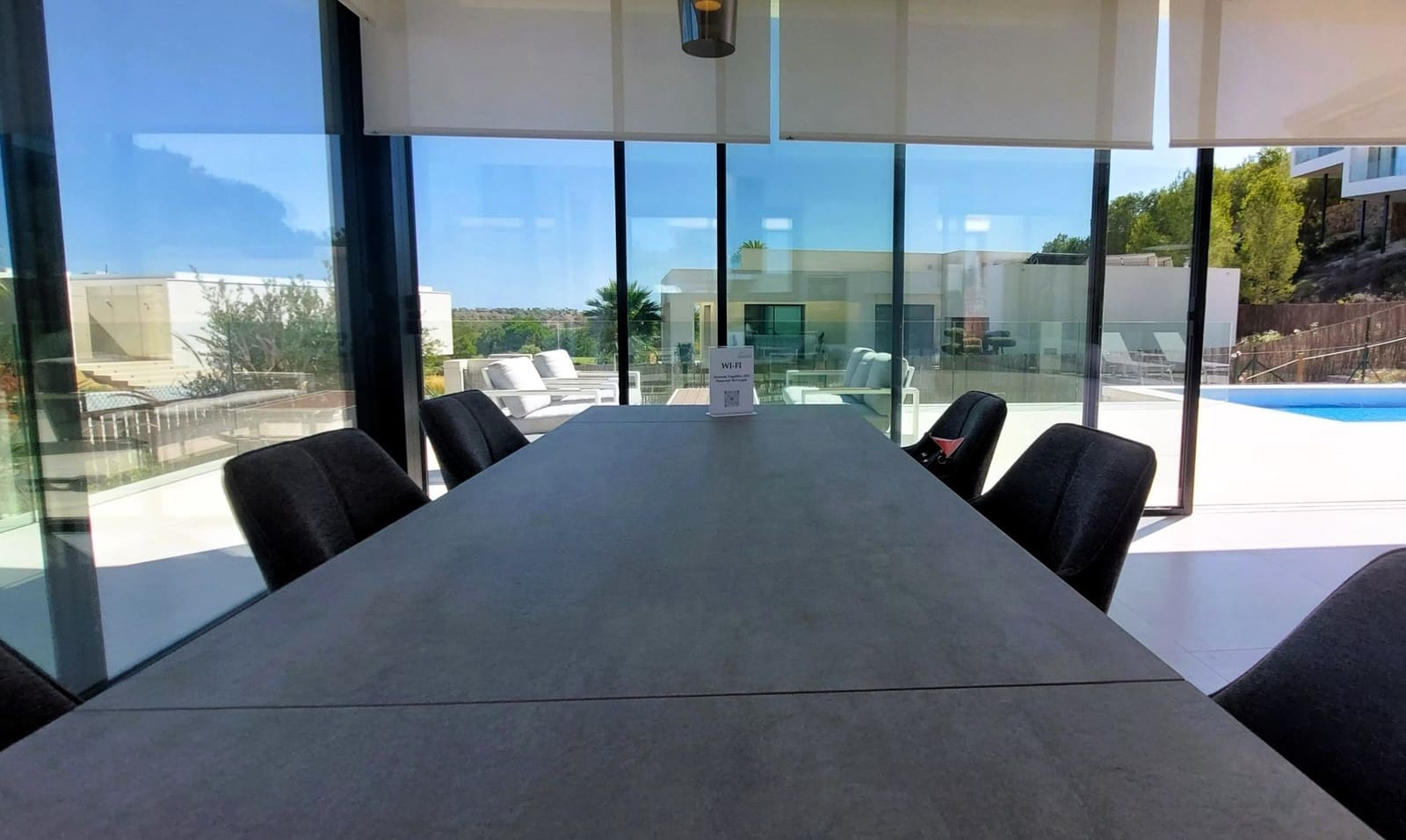 3 sypialnia Willa na sprzedaż w Orihuela Costa z basenem garażem - 1 150 000 € (Ref: 8783516)