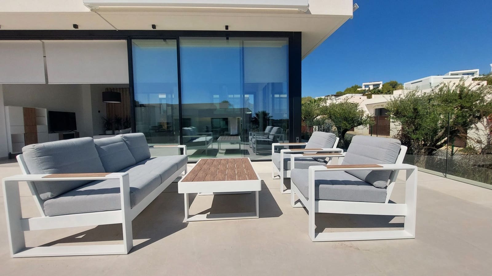 3 sypialnia Willa na sprzedaż w Orihuela Costa z basenem garażem - 1 150 000 € (Ref: 8783516)