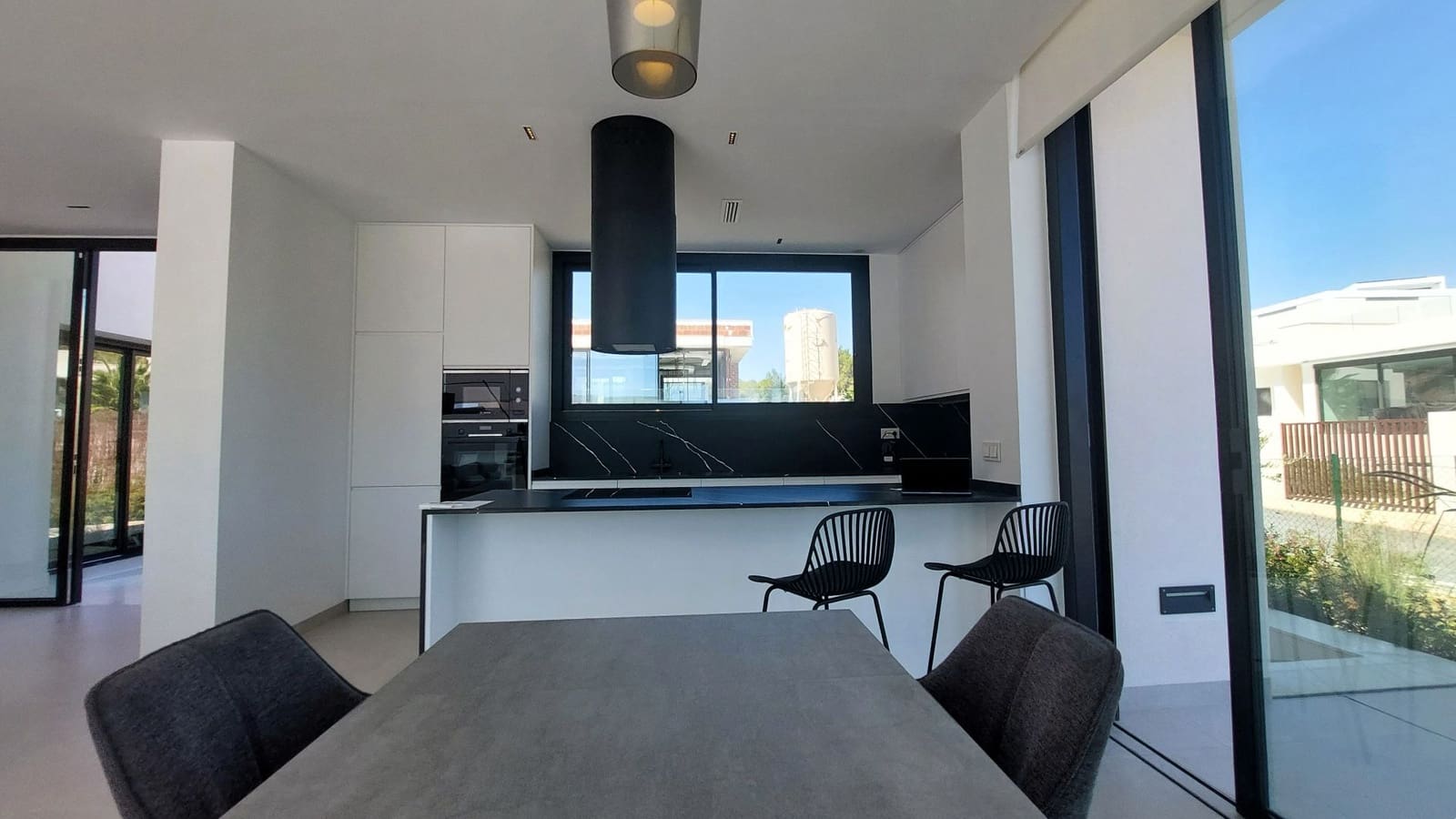 3 sypialnia Willa na sprzedaż w Orihuela Costa z basenem garażem - 1 150 000 € (Ref: 8783516)