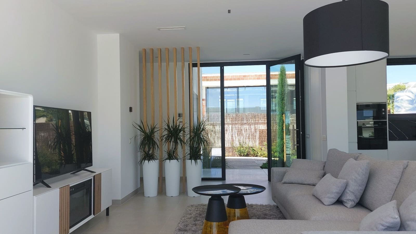 3 sypialnia Willa na sprzedaż w Orihuela Costa z basenem garażem - 1 150 000 € (Ref: 8783516)