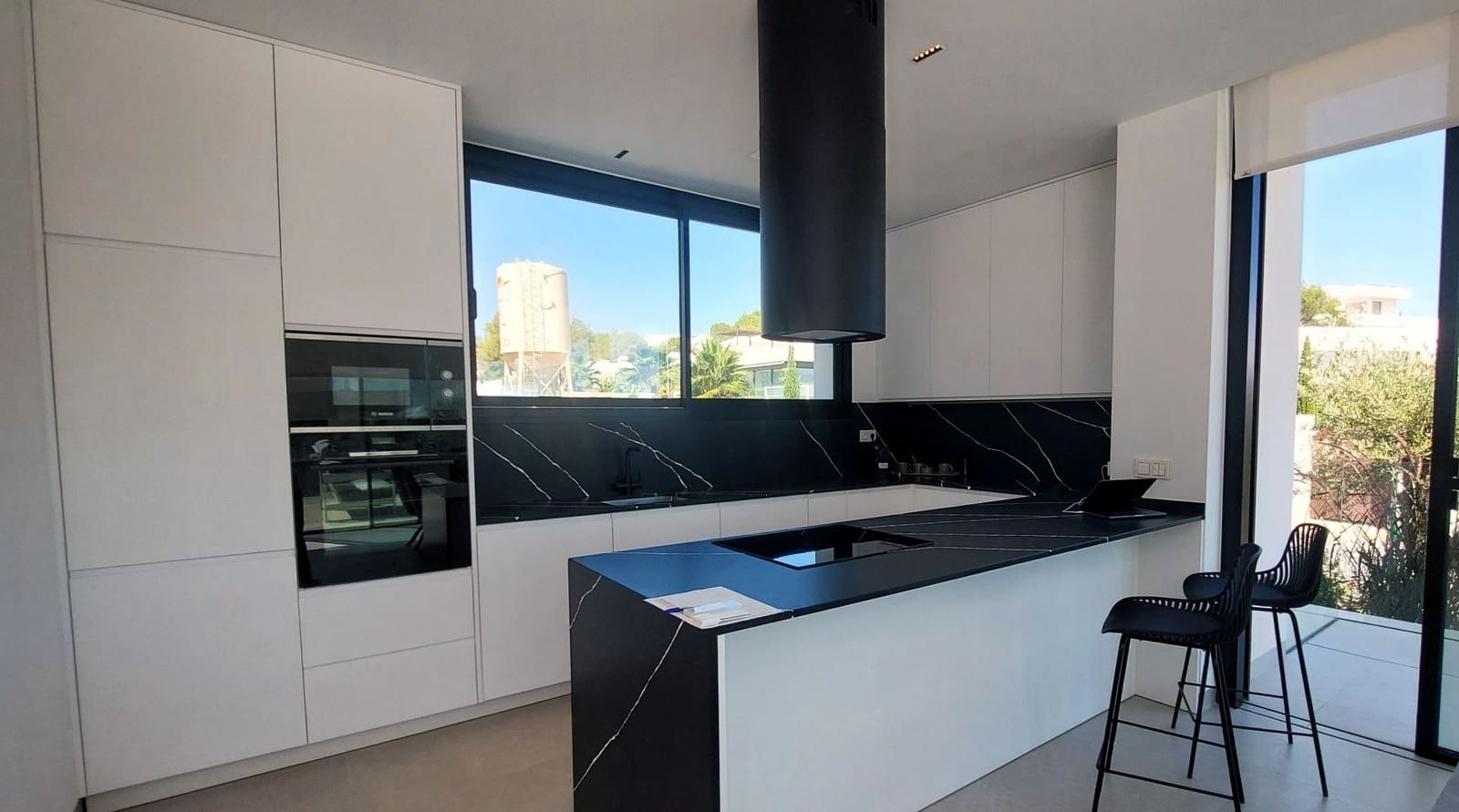 3 sypialnia Willa na sprzedaż w Orihuela Costa z basenem garażem - 1 150 000 € (Ref: 8783516)