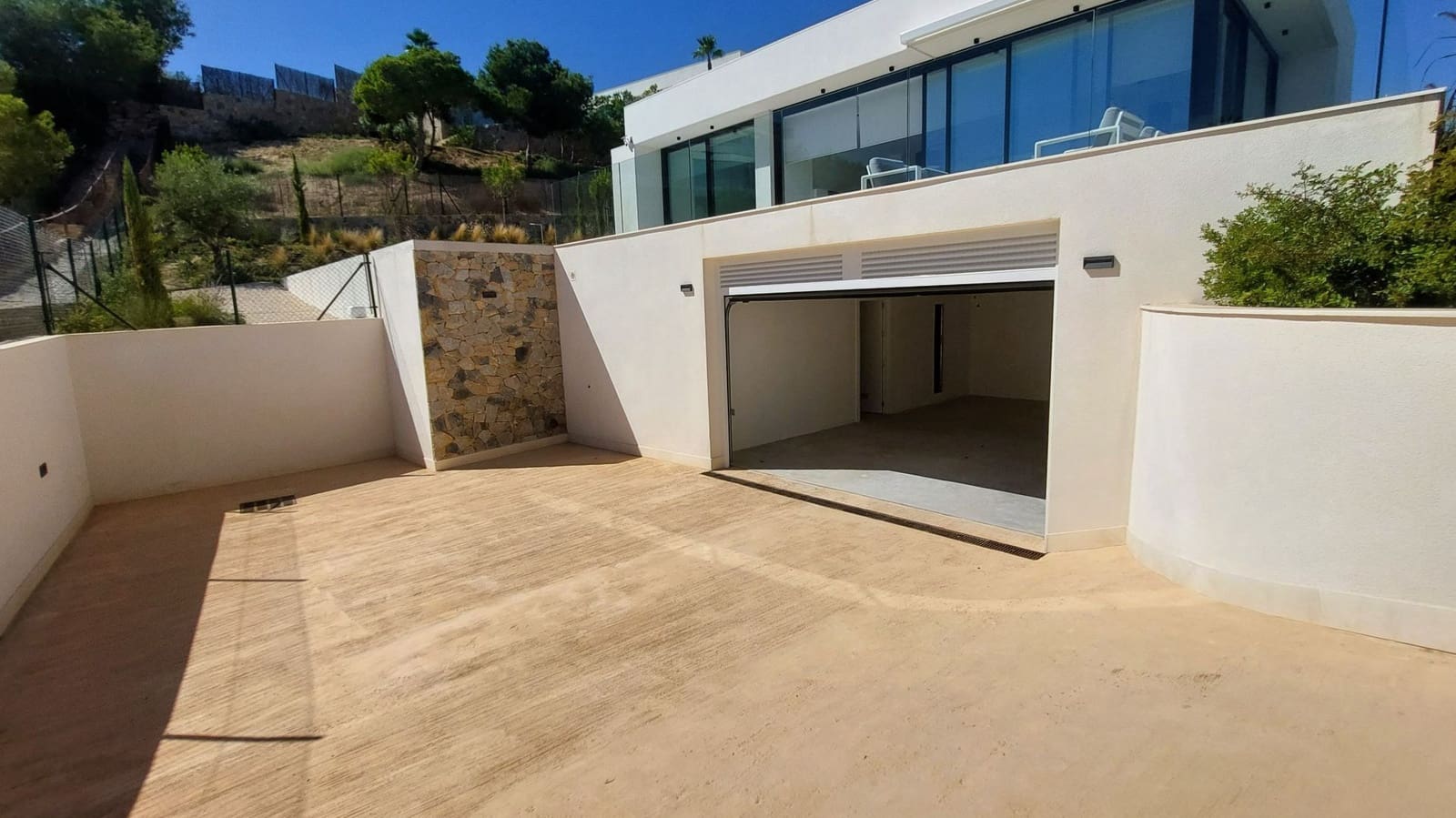 3 sypialnia Willa na sprzedaż w Orihuela Costa z basenem garażem - 1 150 000 € (Ref: 8783516)