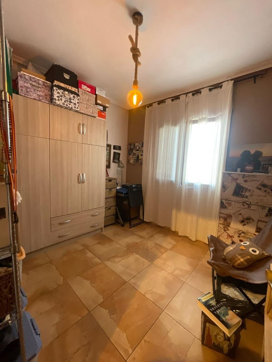 Bungalow de 2 habitaciones en Torrevieja en venta con piscina garaje - 179.900 € (Ref: 8907209)