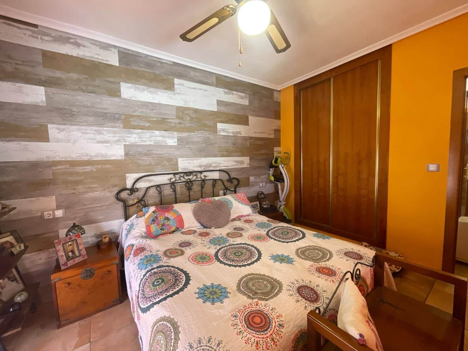 Bungalow de 2 habitaciones en Torrevieja en venta con piscina garaje - 179.900 € (Ref: 8907209)