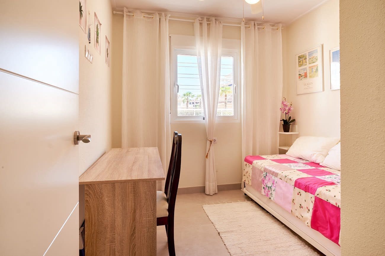 2 bedroom Apartment for sale in Cabo Roig with pool garage - € 219,000 (Ref: 8910832)