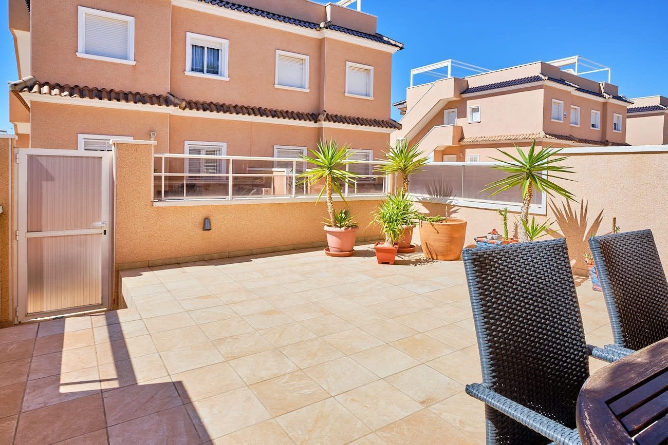 2 bedroom Apartment for sale in Cabo Roig with pool garage - € 219,000 (Ref: 8910832)