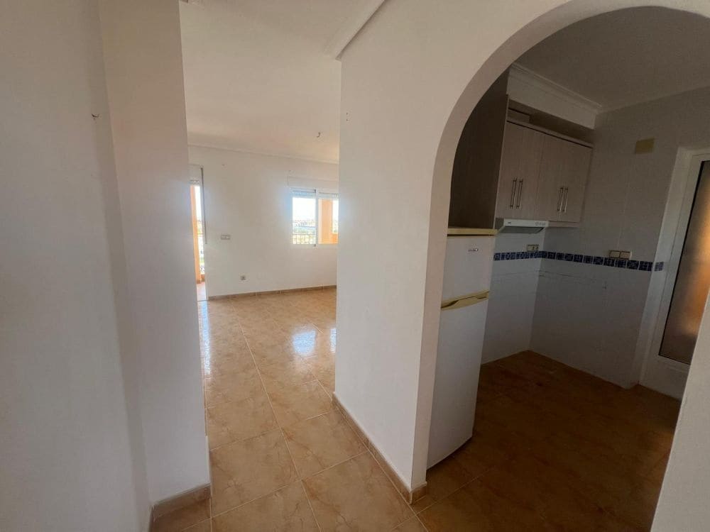 2 soveværelse Penthouse til salg i Villamartin med swimmingpool - € 139.995 (Ref: 8934868)