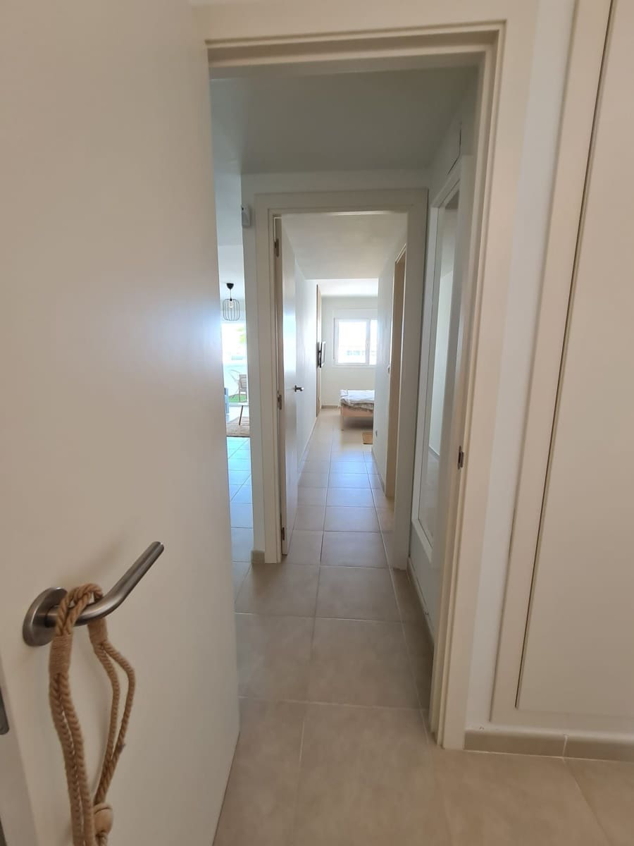 2 bedroom Apartment for sale in Villamartin with pool - € 182,000 (Ref: 8982152)