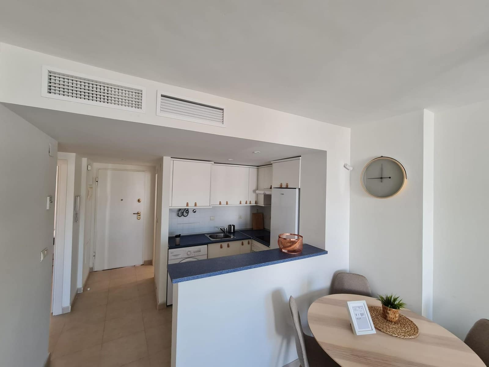 2 bedroom Apartment for sale in Villamartin with pool - € 182,000 (Ref: 8982152)