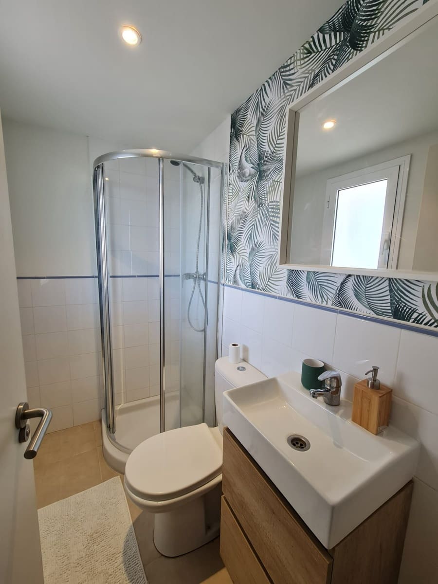 2 bedroom Apartment for sale in Villamartin with pool - € 182,000 (Ref: 8982152)