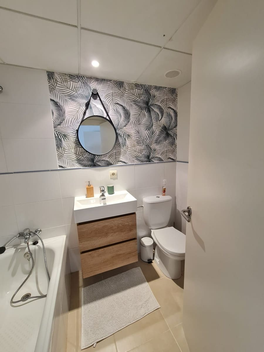 2 bedroom Apartment for sale in Villamartin with pool - € 182,000 (Ref: 8982152)