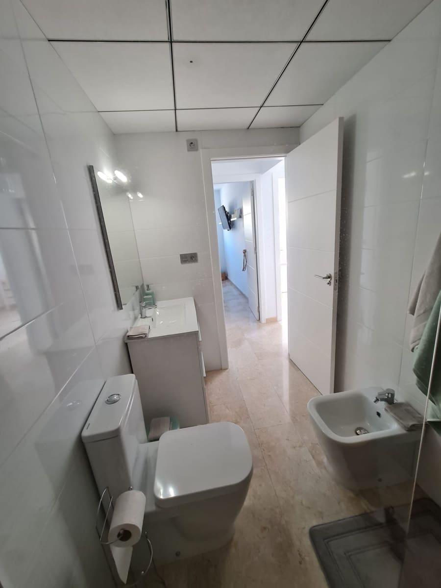 2 bedroom Apartment for sale in Villamartin - € 185,000 (Ref: 8982153)