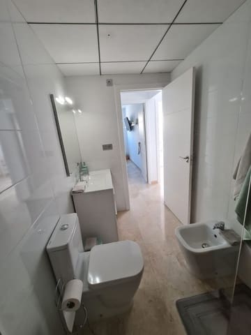 Apartamento de 2 habitaciones en Villamartin, Orihuela en venta - 185.000 € (Ref: 8982153)