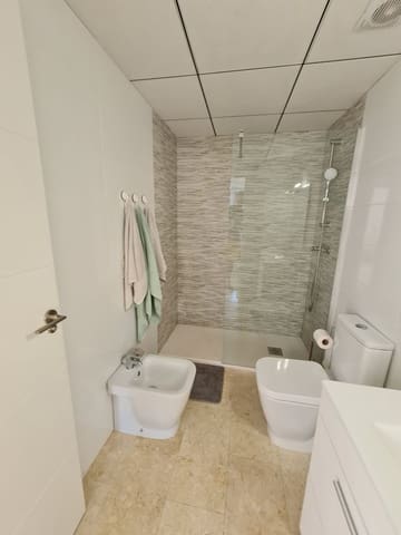 Apartamento de 2 habitaciones en Villamartin, Orihuela en venta - 185.000 € (Ref: 8982153)