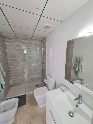 Apartamento de 2 habitaciones en Villamartin, Orihuela en venta - 185.000 € (Ref: 8982153)