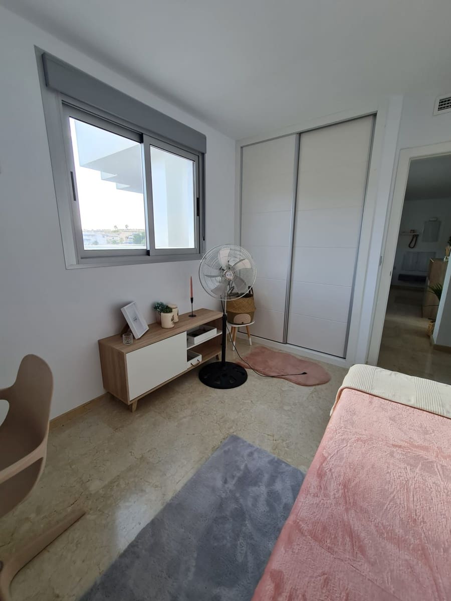 2 bedroom Apartment for sale in Villamartin - € 185,000 (Ref: 8982153)