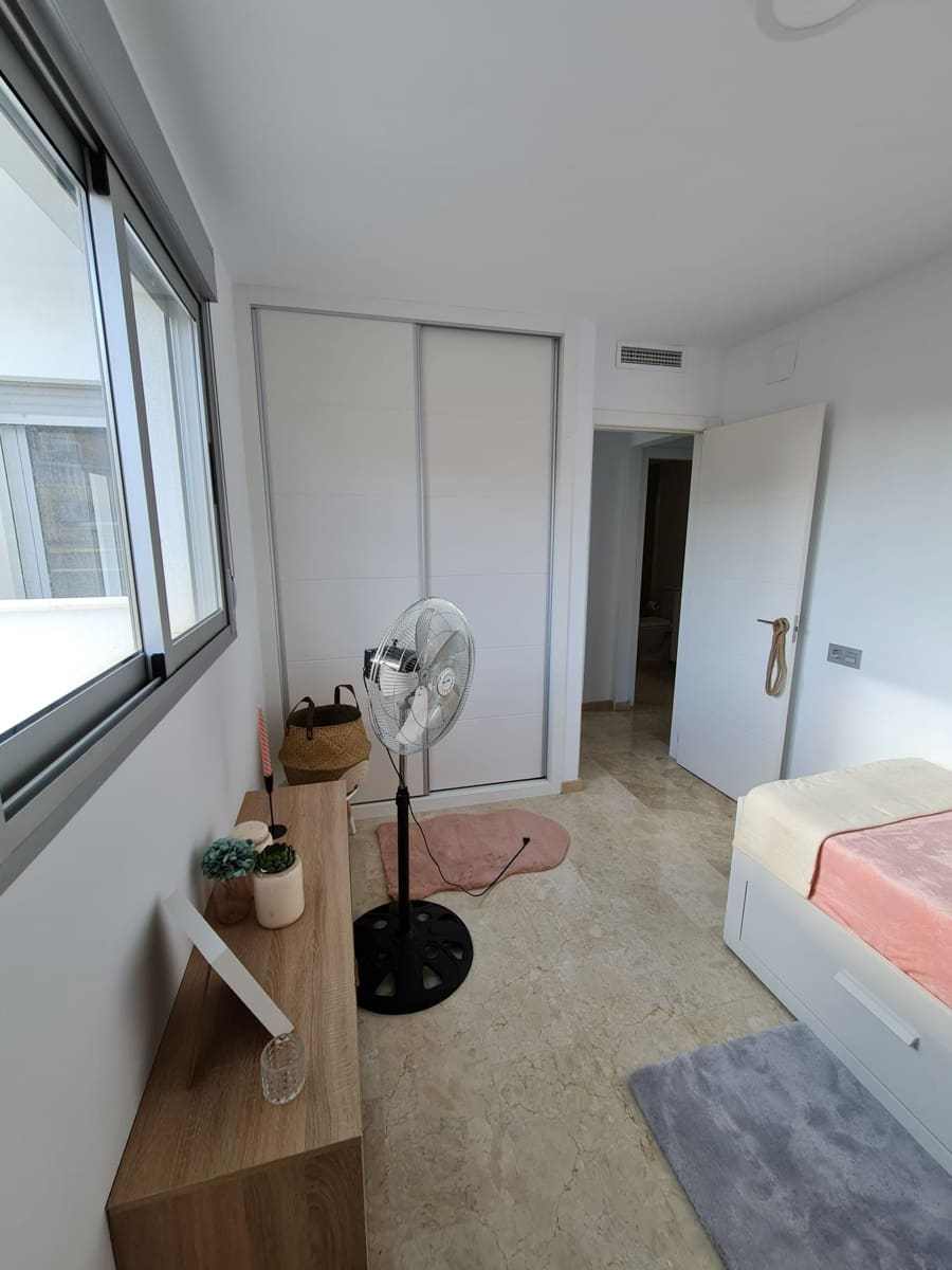 2 bedroom Apartment for sale in Villamartin - € 185,000 (Ref: 8982153)