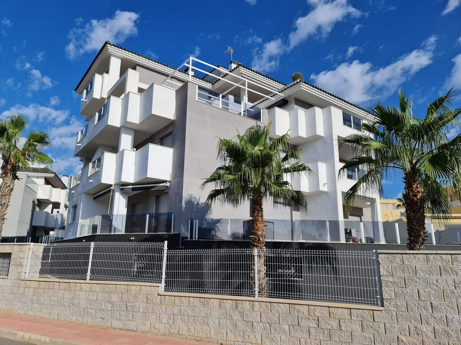 2 bedroom Apartment for sale in Villamartin - € 185,000 (Ref: 8982153)