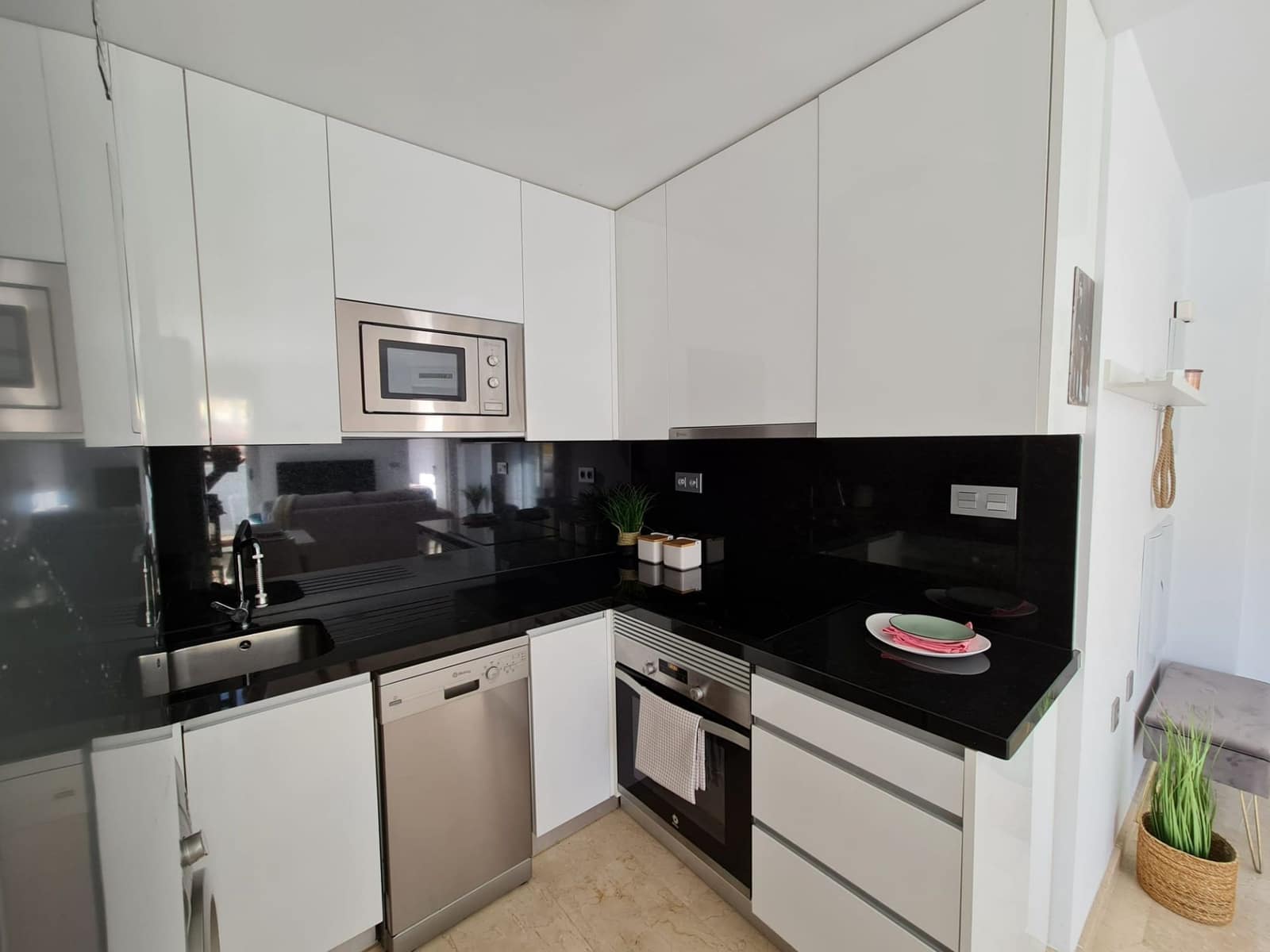 2 bedroom Apartment for sale in Villamartin - € 185,000 (Ref: 8982153)