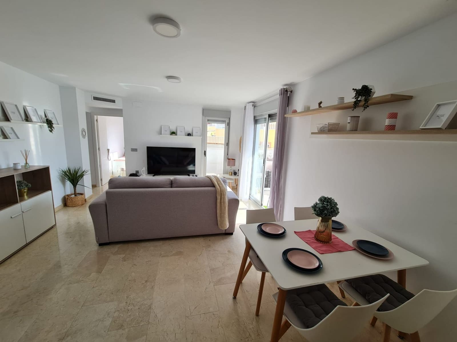 2 bedroom Apartment for sale in Villamartin - € 185,000 (Ref: 8982153)