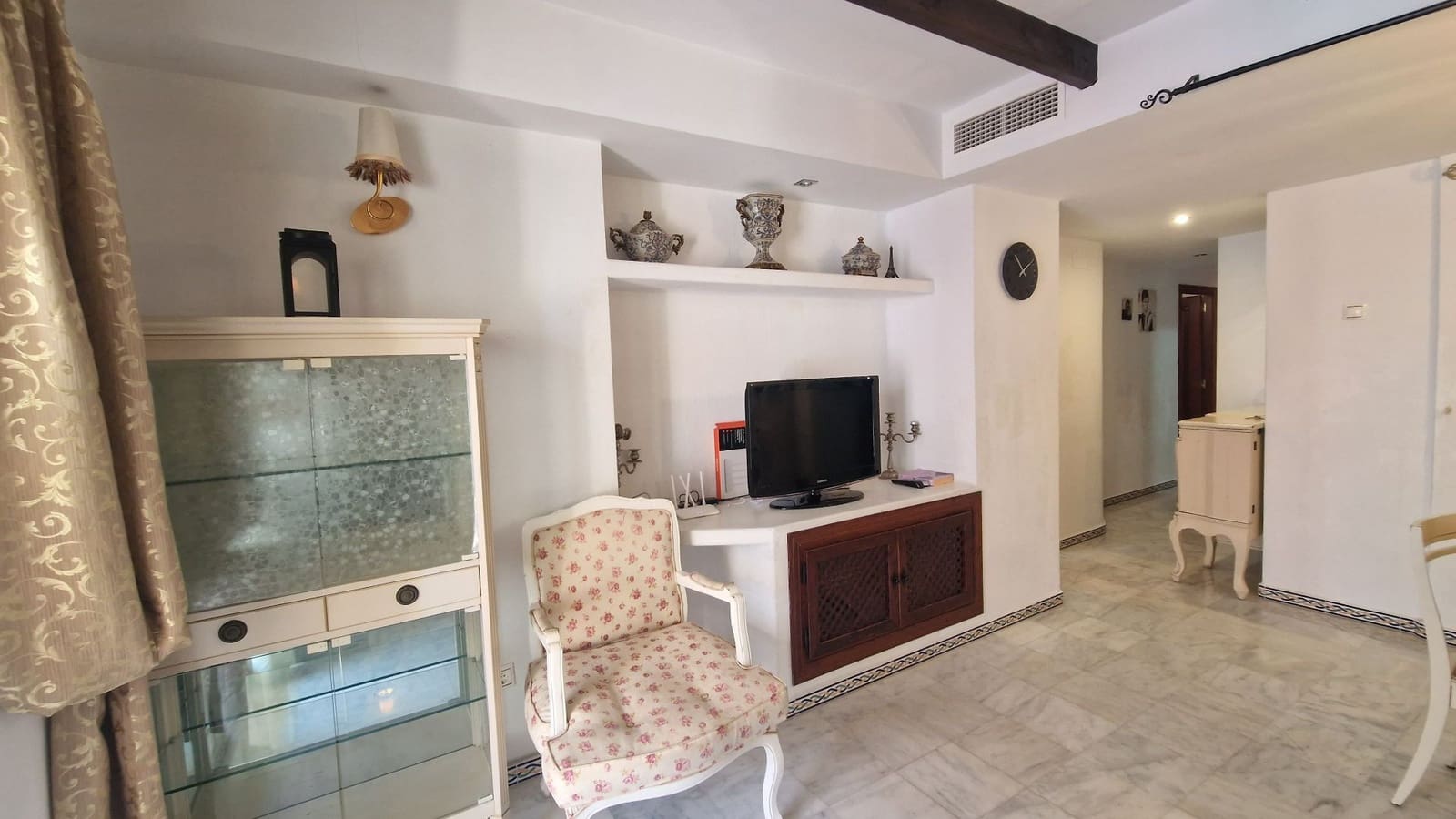 2 bedroom Apartment for sale in Torrevieja with pool - € 229,900 (Ref: 8982154)