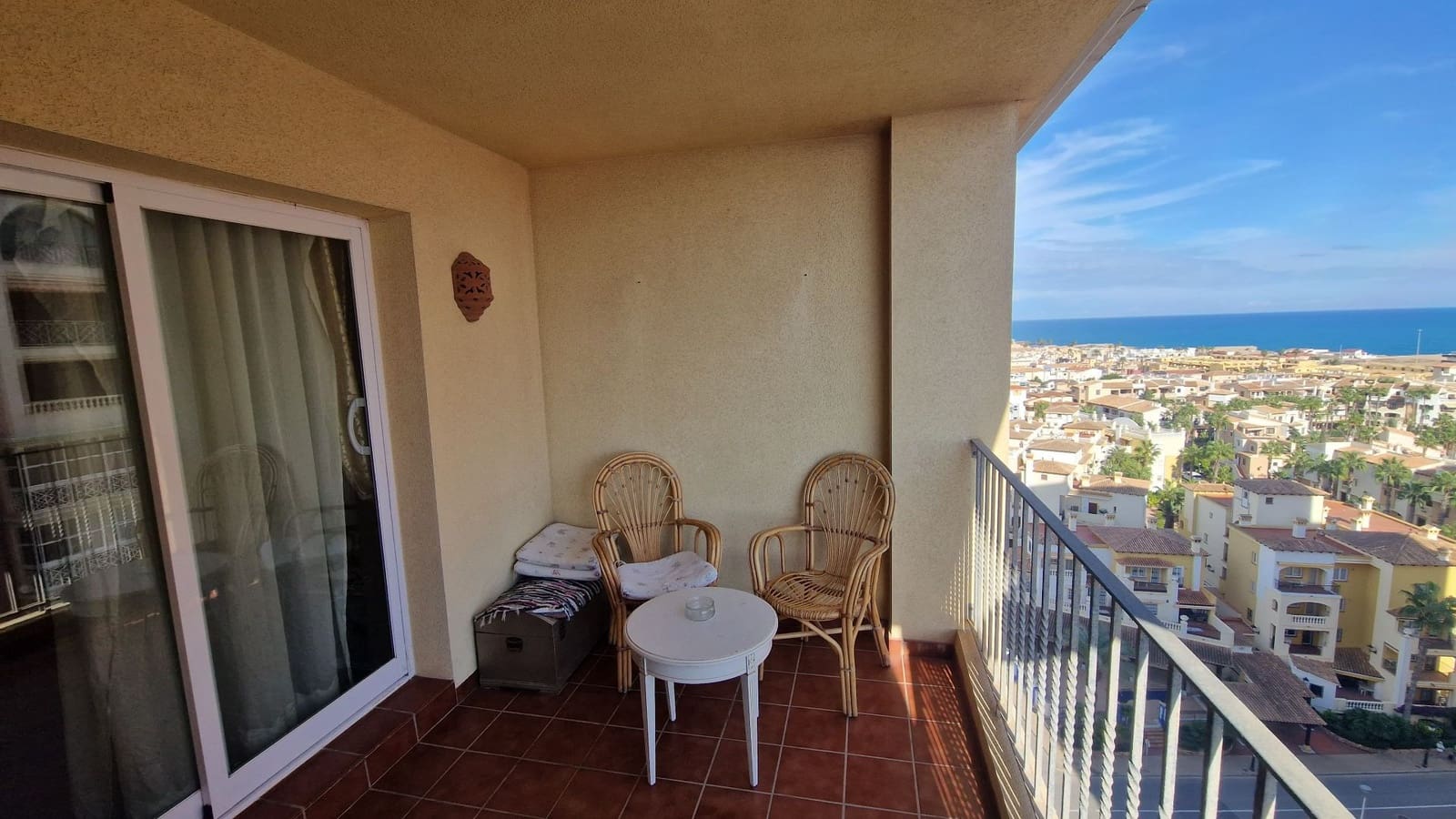 2 bedroom Apartment for sale in Torrevieja with pool - € 229,900 (Ref: 8982154)
