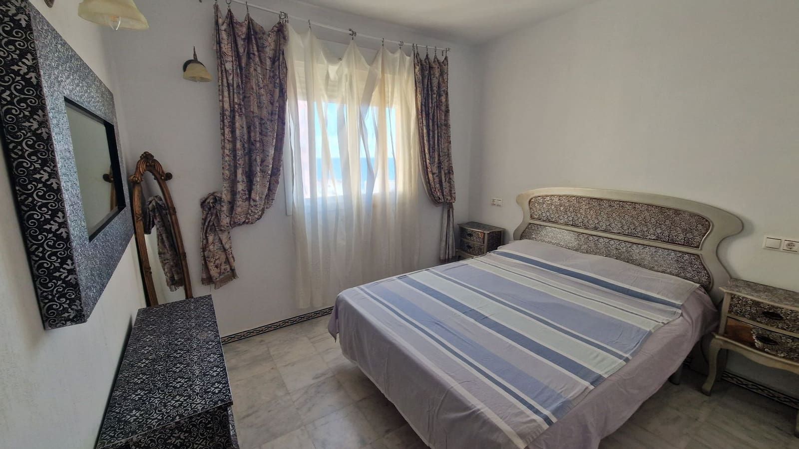 2 bedroom Apartment for sale in Torrevieja with pool - € 229,900 (Ref: 8982154)