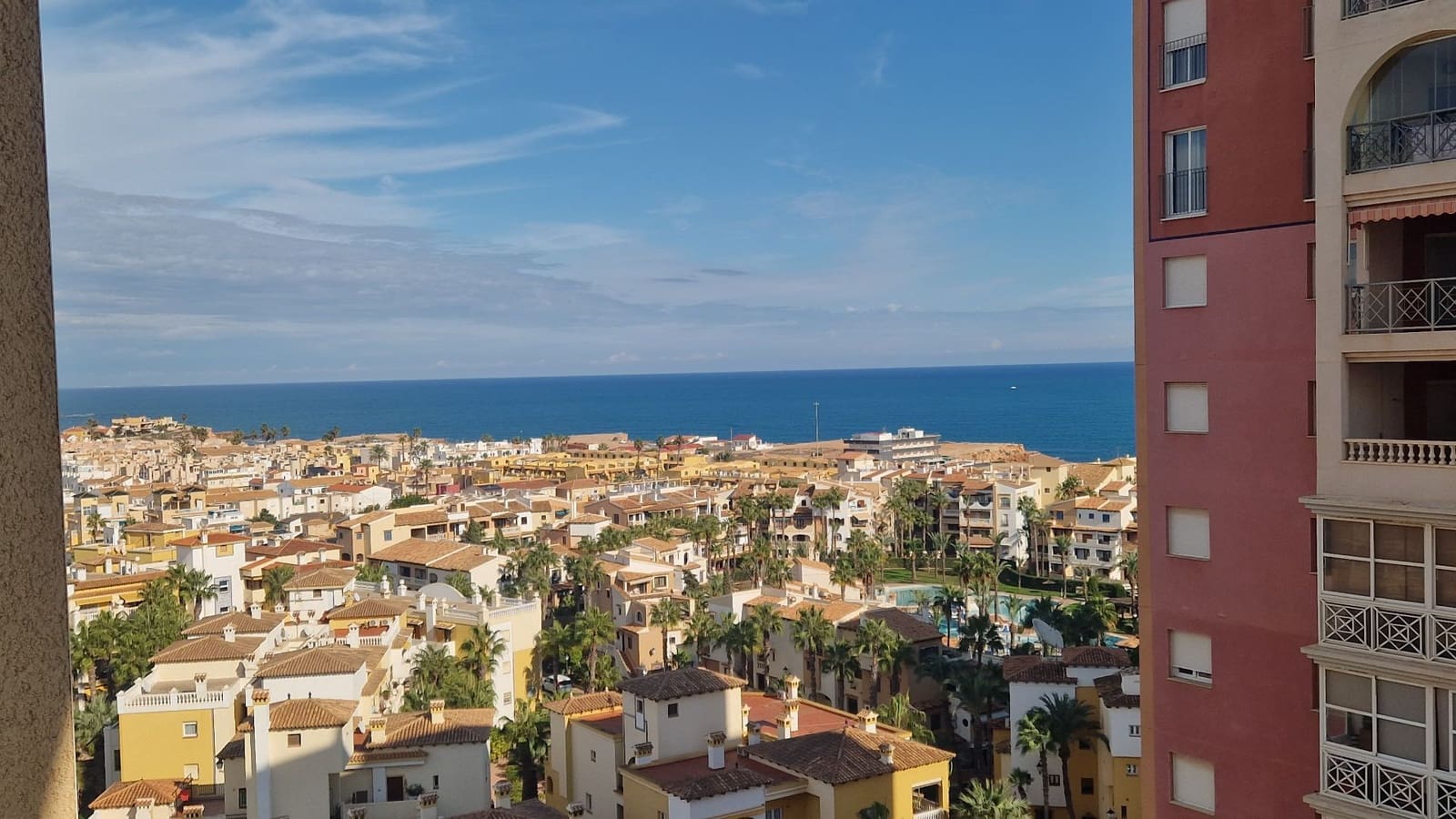 2 bedroom Apartment for sale in Torrevieja with pool - € 229,900 (Ref: 8982154)