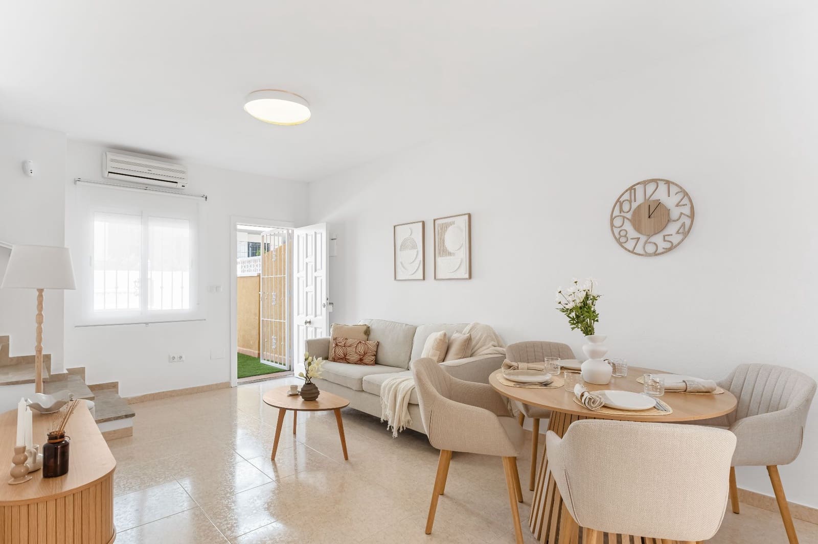 2 soverom Hus til salgs i Villamartin med svømmebasseng - € 197 000 (Ref: 9026445)