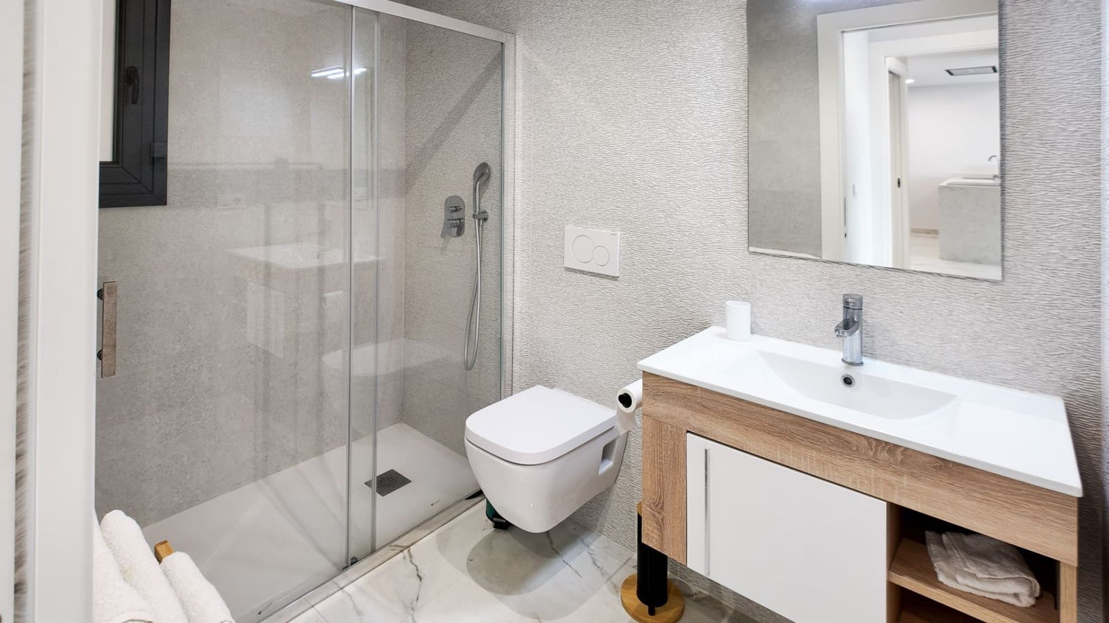 2 bedroom Apartment for sale in Playa Flamenca with pool garage - € 349,999 (Ref: 9134100)