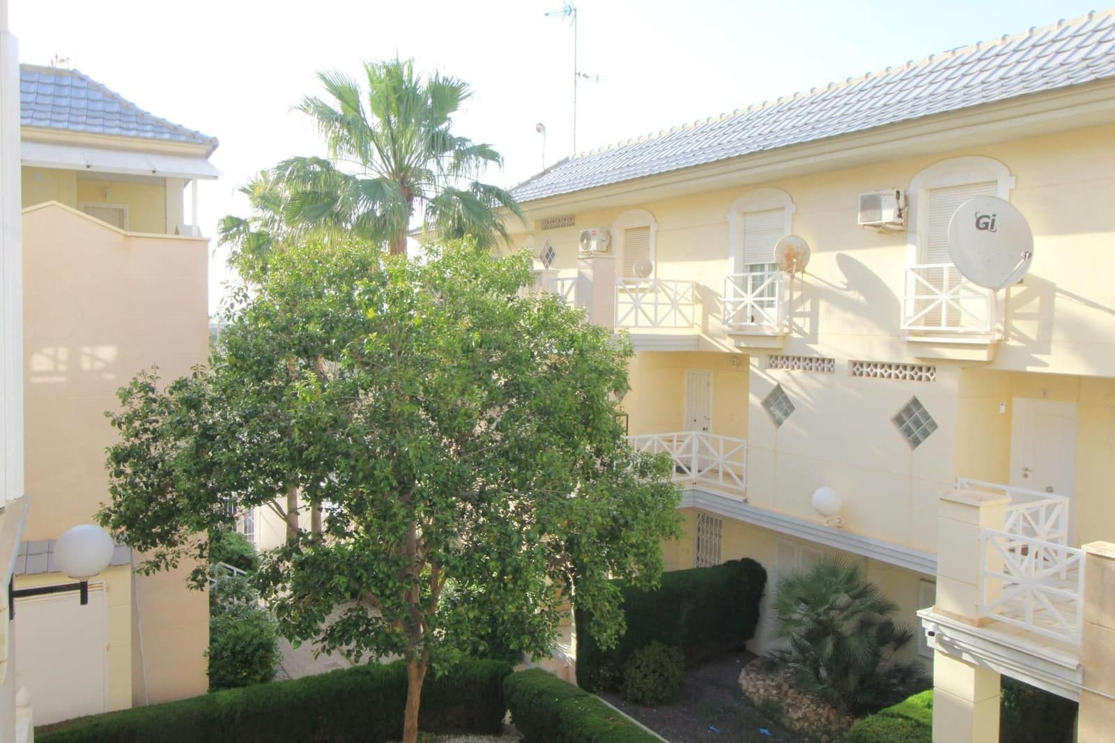 3 bedroom Apartment for sale in Torrevieja - € 230,000 (Ref: 9141404)