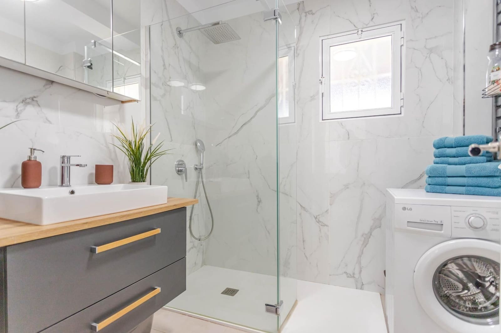 2 bedroom Townhouse for sale in Torrevieja with pool - € 200,000 (Ref: 9206281)