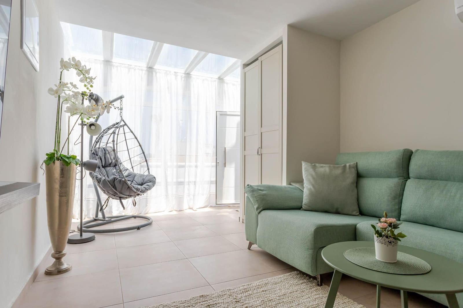 2 bedroom Townhouse for sale in Torrevieja with pool - € 200,000 (Ref: 9206281)