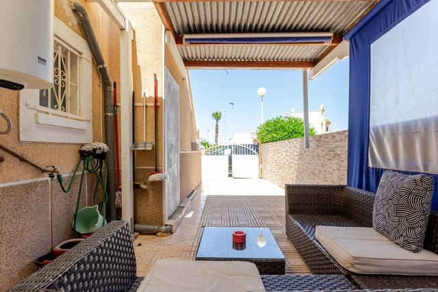 2 bedroom Townhouse for sale in Torrevieja with pool - € 200,000 (Ref: 9206281)