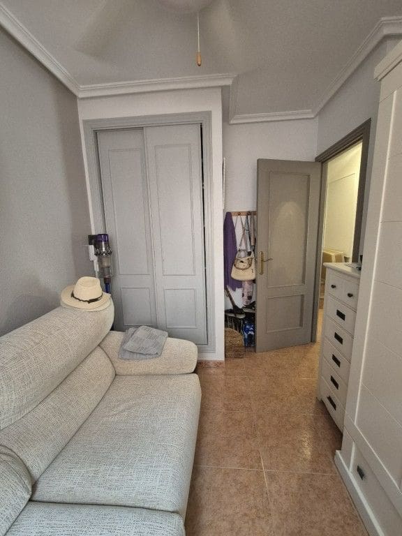 4 soverom Hus til salgs i Los Montesinos med svømmebasseng garasje - € 220 000 (Ref: 9226237)