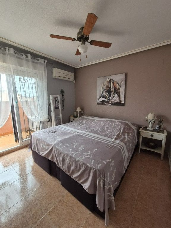 4 soverom Hus til salgs i Los Montesinos med svømmebasseng garasje - € 220 000 (Ref: 9226237)