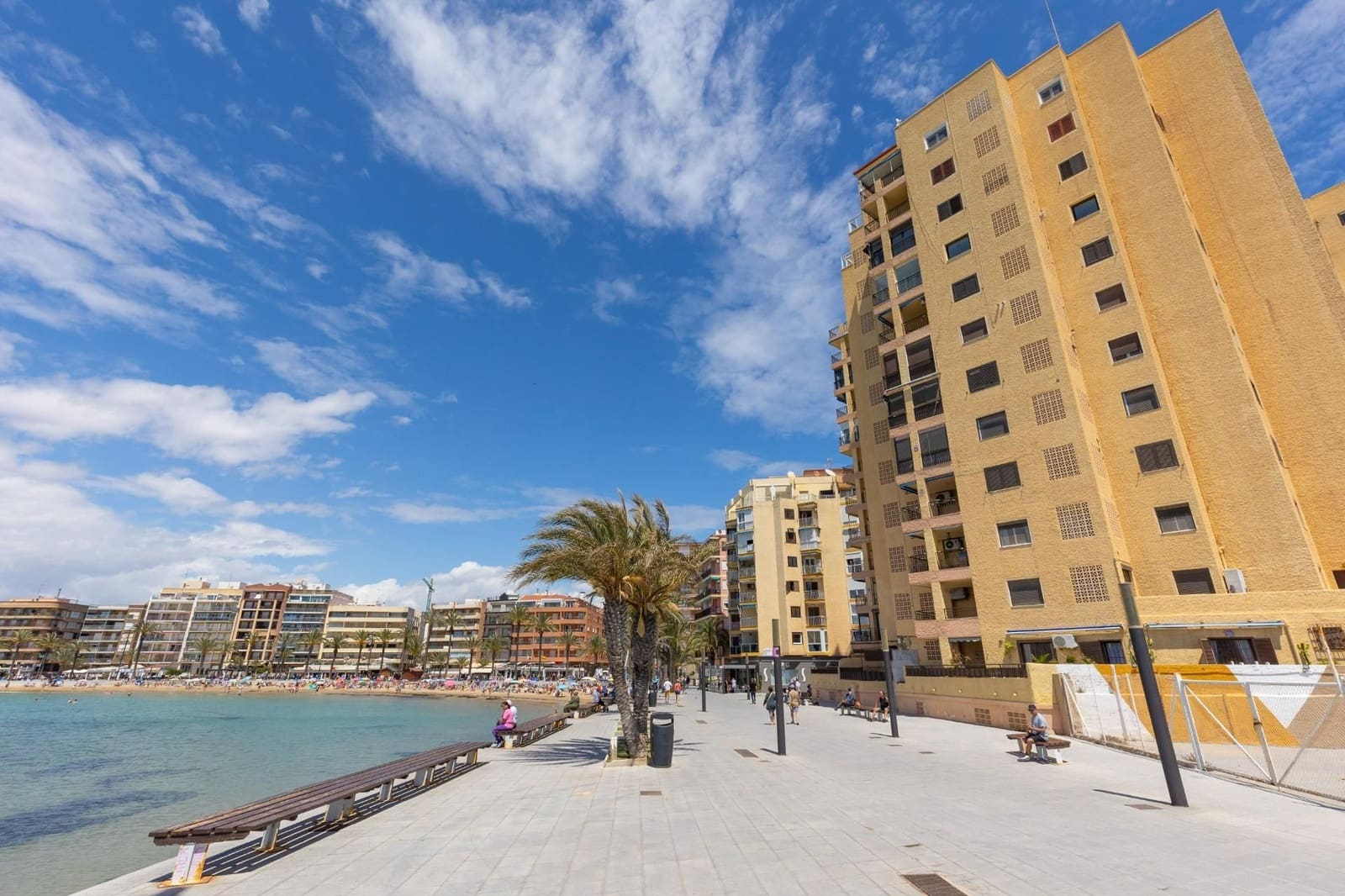 Apartamento de 3 habitaciones en Torrevieja en venta - 250.000 € (Ref: 9226242)