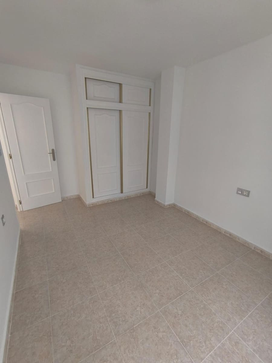 3 bedroom Apartment for sale in Torrevieja - € 188,000 (Ref: 9226247)