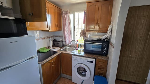 2 bedroom Apartment for sale in Torrevieja with pool - € 114,950 (Ref: 9232381)