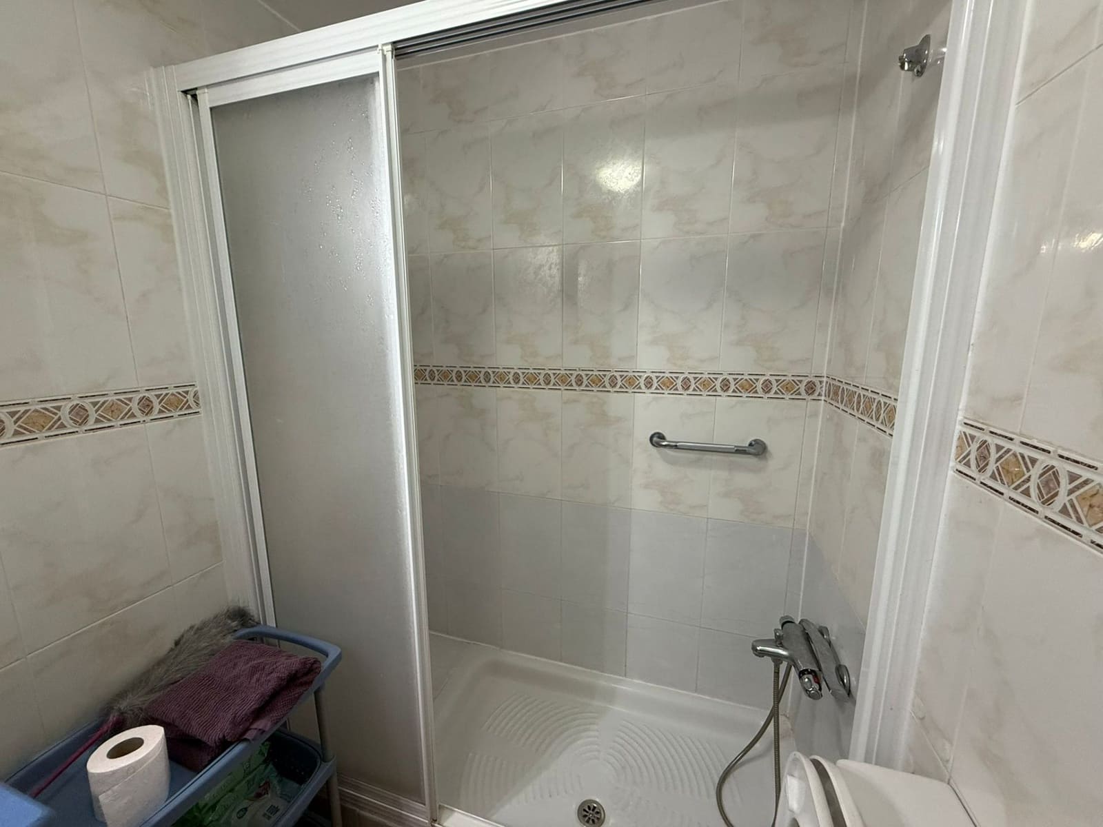 2 bedroom Apartment for sale in Torrevieja with pool - € 114,950 (Ref: 9232381)