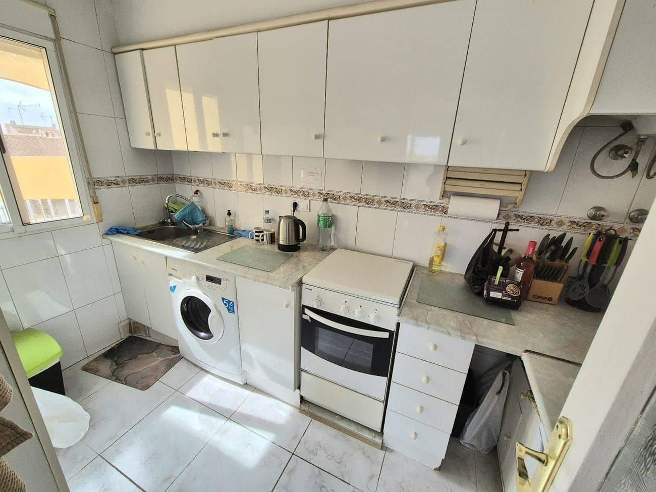 2 makuuhuone Bungalow myytävänä paikassa Torrevieja mukana uima-altaan 
autotalli - 124 995 € (Ref: 9256773)