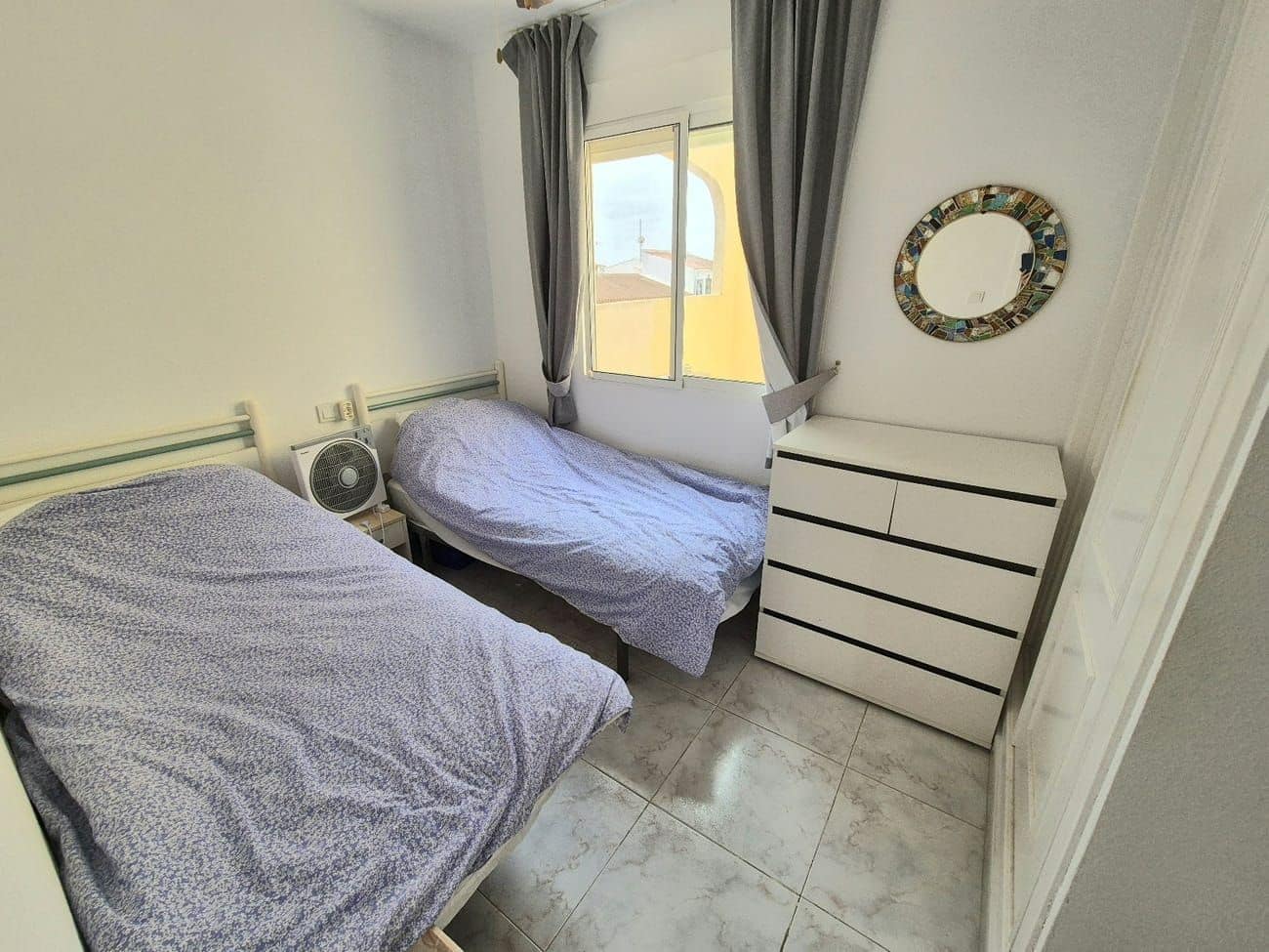 2 makuuhuone Bungalow myytävänä paikassa Torrevieja mukana uima-altaan 
autotalli - 124 995 € (Ref: 9256773)