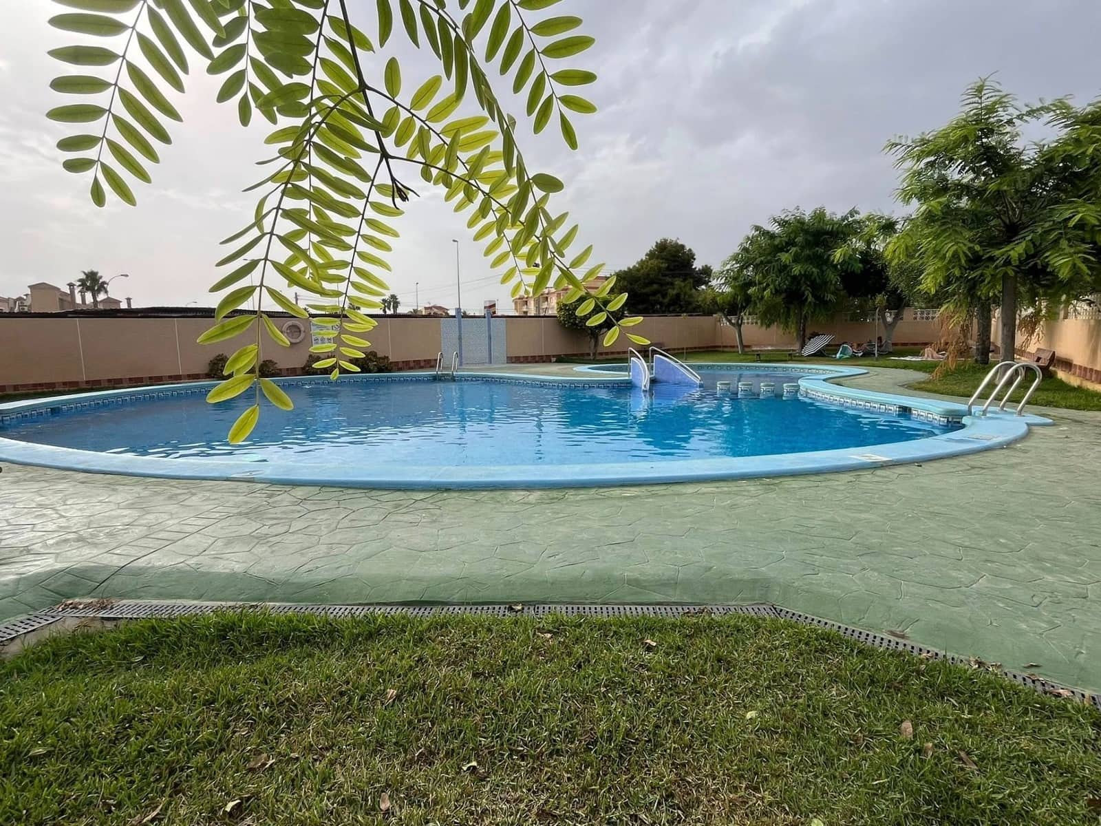 2 sypialnia Bungalow na sprzedaż w La Florida z basenem - 159 900 € (Ref: 9312353)